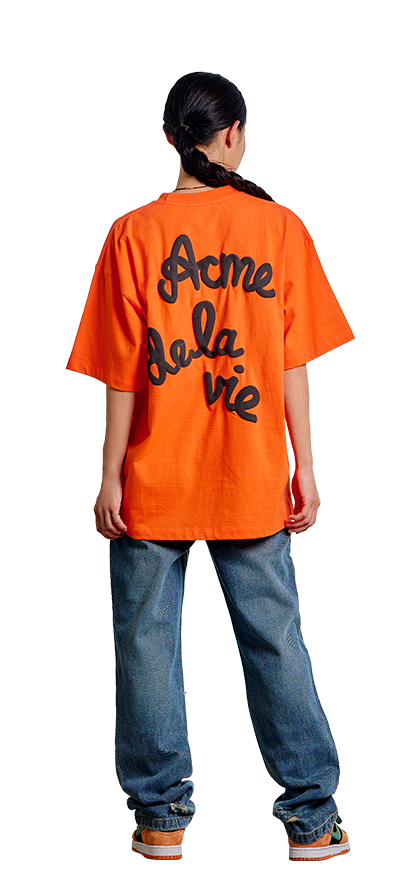 embossing-script-logo-short-sleeve-t-shirt-orange